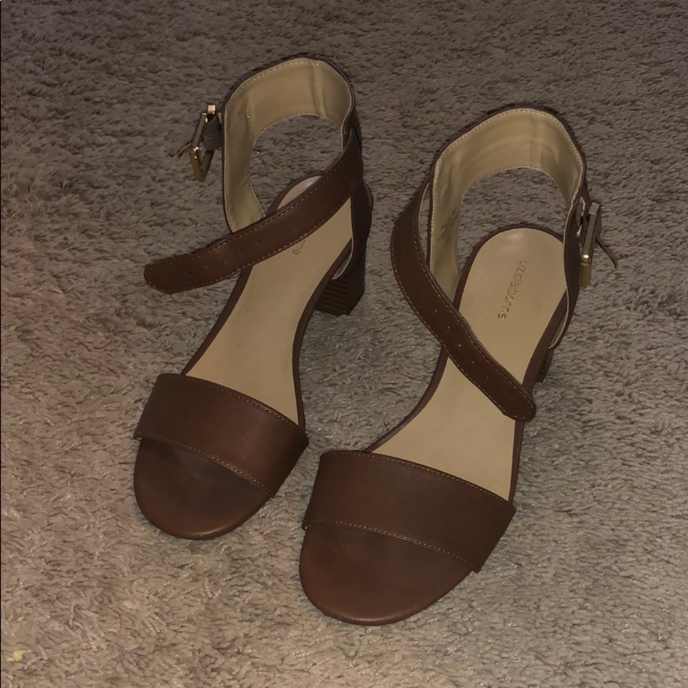 Liz Claiborne block heel sandals EUC